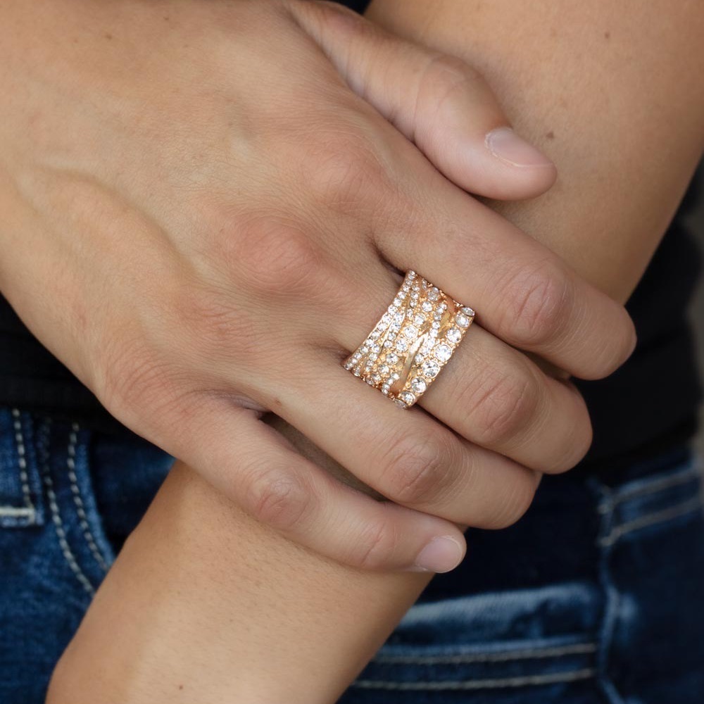 Exclusive Elegance - Gold ring